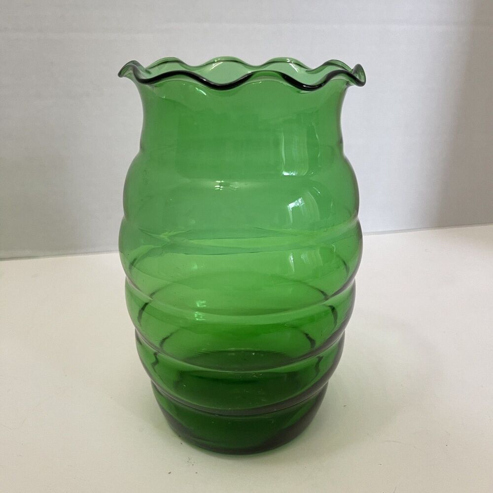 Vintage Forest Green Vase Depression Glass Bed Hive Ruffled Top 7”